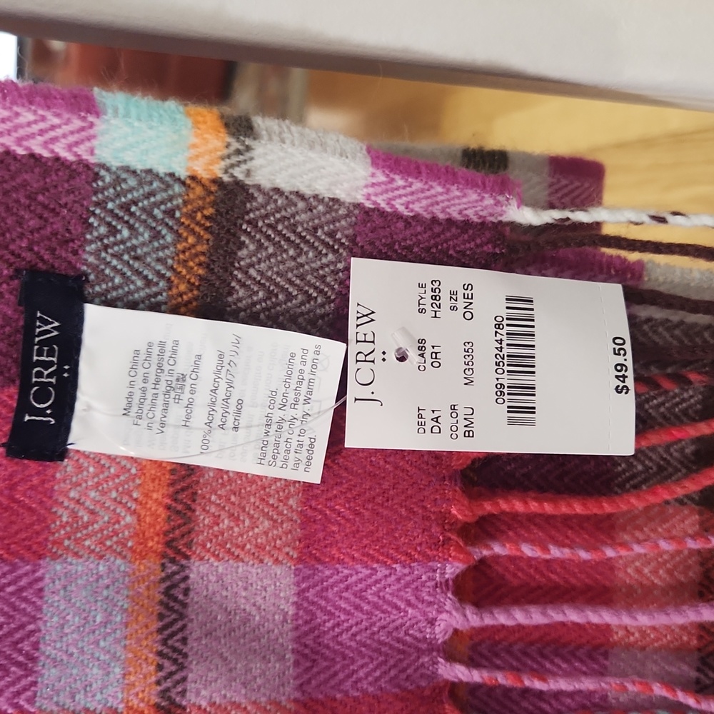 NWT J.Crew Scarf  100% Acrylic, Very warm!
